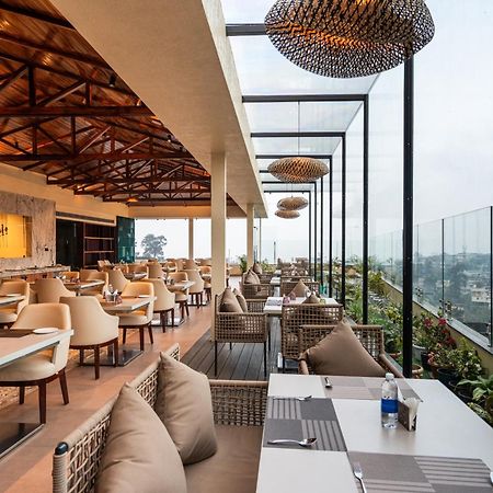 The White Rock Inn & Dine Shillong Exterior foto